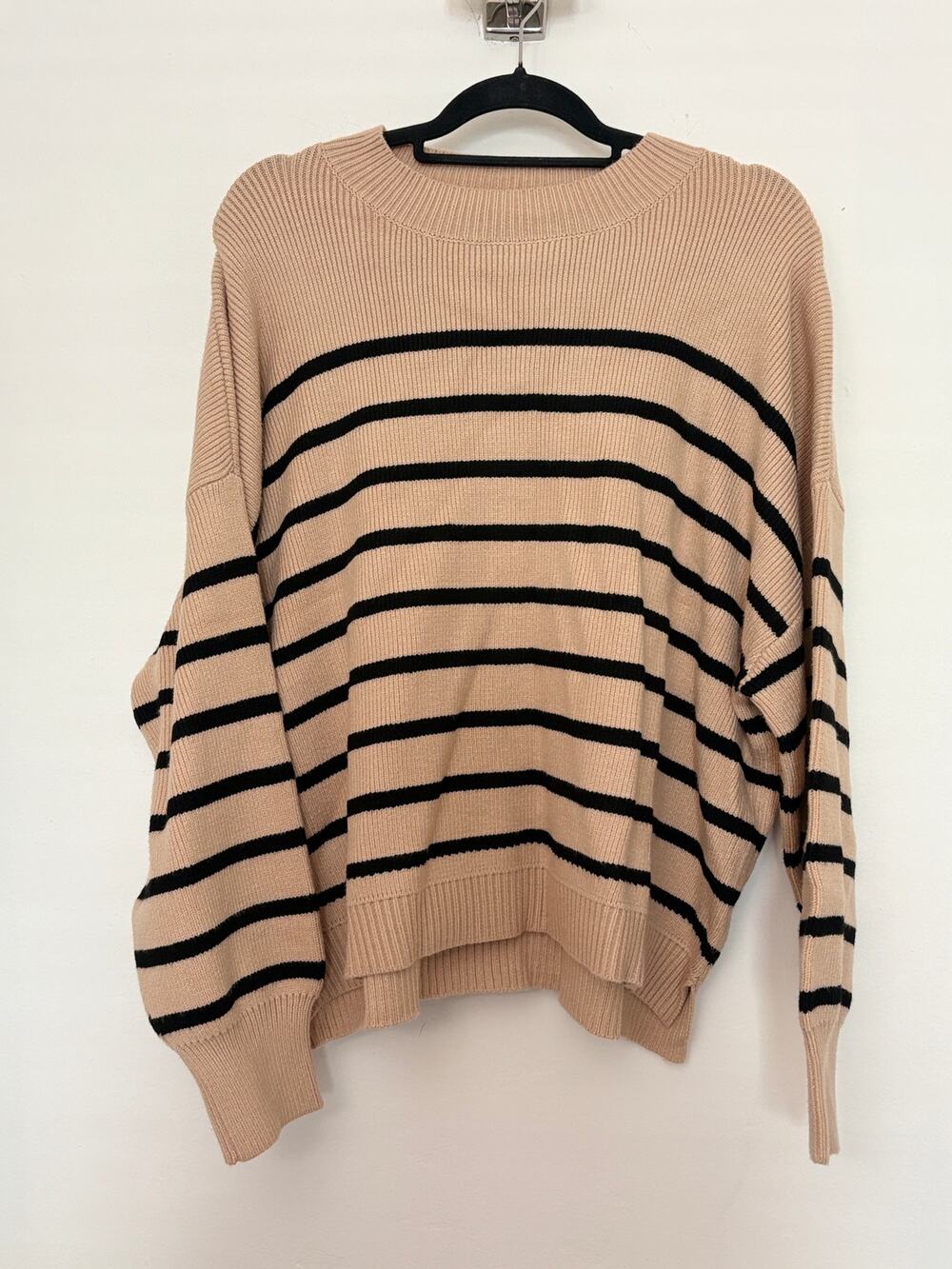 Dokotoo Beige Black Striped Crewneck Sweater XL NWT